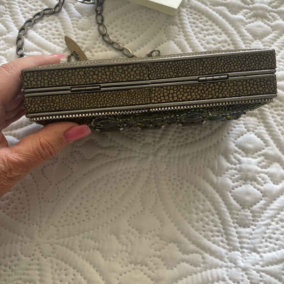 Mary Frances Green Embellished Clutch with authenticity card and extra beads - Picture 5 of 11